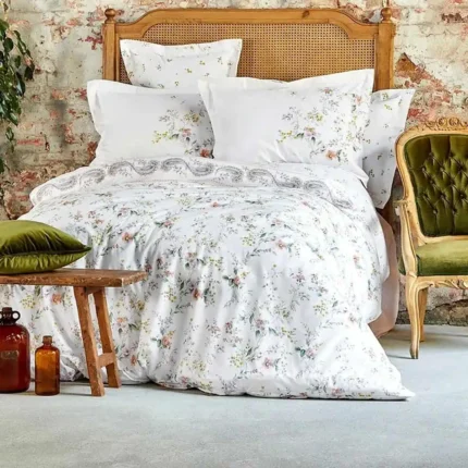 Луксозен спален комплект с цветя Karaca Home - 4 части, 100% памук